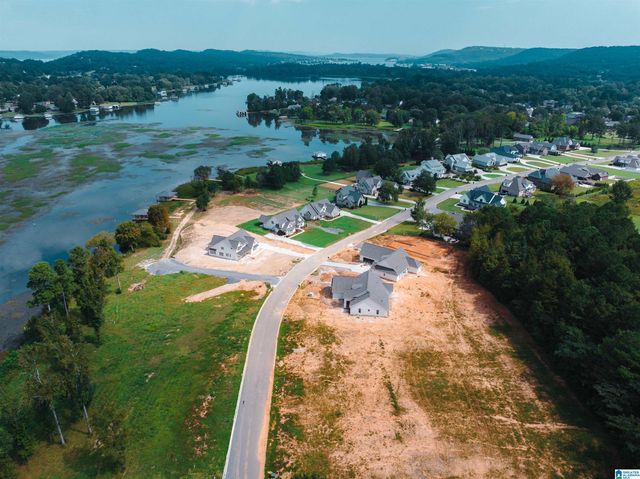 306 LAKE CREEK DRIVE, Guntersville, AL 35976