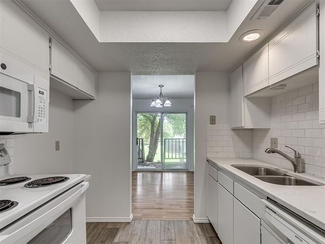 426 Sundance Lane, Edmond, OK 73034