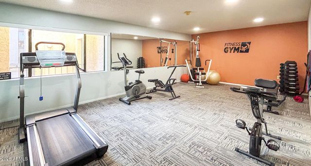 3033 E DEVONSHIRE Avenue 1009, Phoenix, AZ 85016