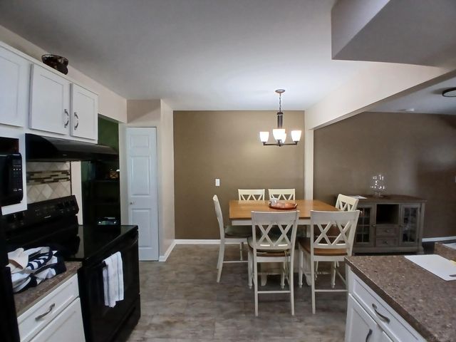22700 Grove Street, St Clair Shores, MI 48080