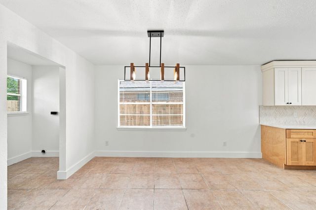 2413 Shadowdale Drive, Houston, TX 77043
