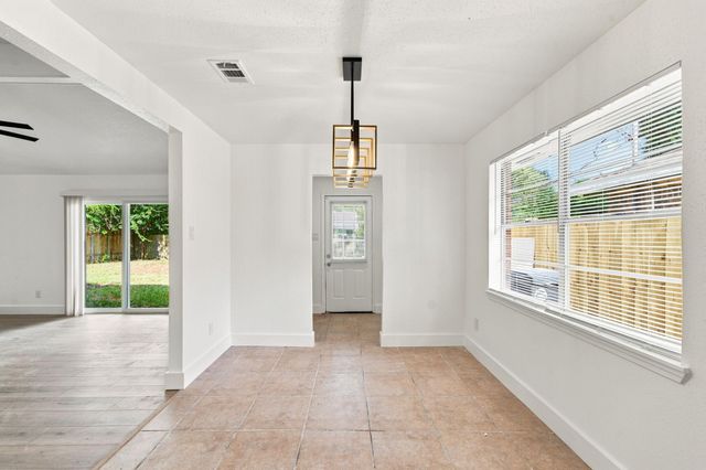 2413 Shadowdale Drive, Houston, TX 77043