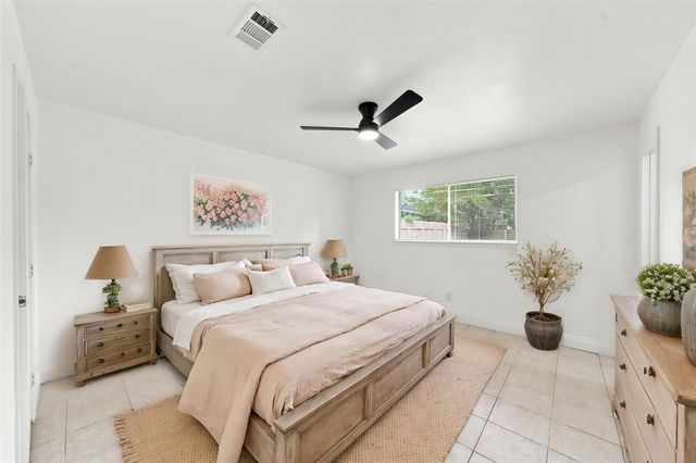 2413 Shadowdale Drive, Houston, TX 77043