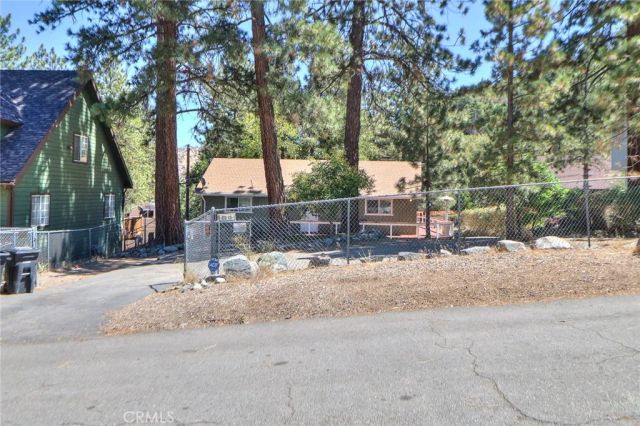 5291 Orchard Dr, Wrightwood, CA 92397