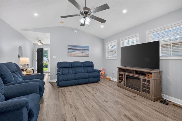 493 Joseph Bryan Way, Lexington, KY 40514