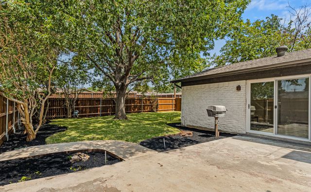 3745 Blue Trace Lane, Farmers Branch, TX 75244