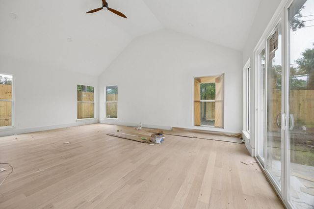 4817 Kingfisher Drive, Houston, TX 77035