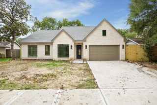 4817 Kingfisher Drive, Houston, TX 77035