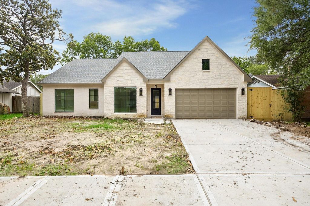 4817 Kingfisher Drive, Houston, TX 77035