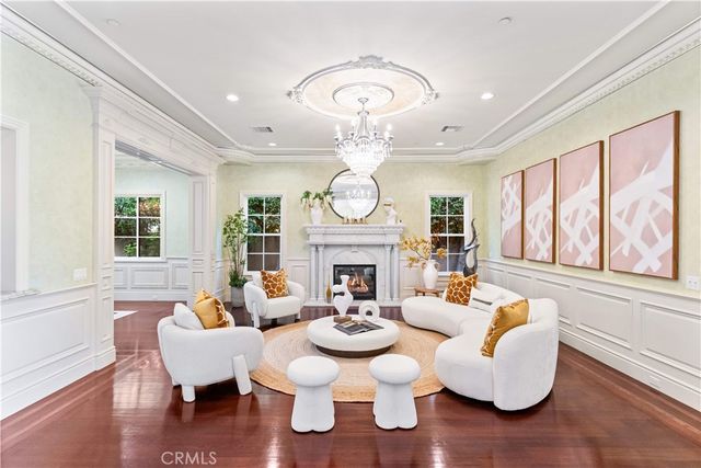 271 W Naomi Avenue, Arcadia, CA 91007