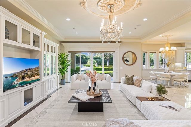 271 W Naomi Avenue, Arcadia, CA 91007