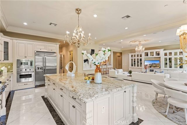 271 W Naomi Avenue, Arcadia, CA 91007