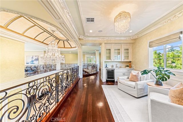 271 W Naomi Avenue, Arcadia, CA 91007
