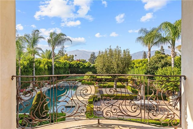 271 W Naomi Avenue, Arcadia, CA 91007