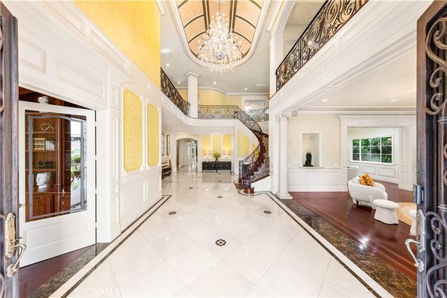 271 W Naomi Avenue, Arcadia, CA 91007