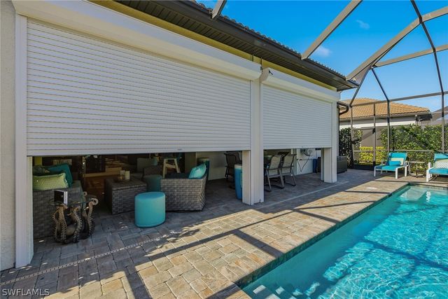 2730 Aviamar CIR, Naples, FL 34114