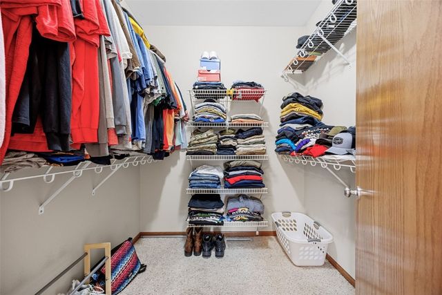 2235 Robert Drive, Marion, IA 52302