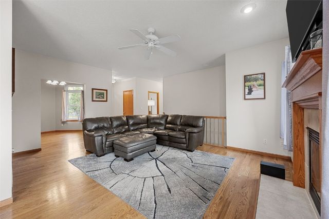 2235 Robert Drive, Marion, IA 52302