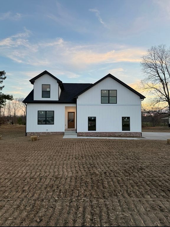 4323 South Garrett, Springfield, TN 37172