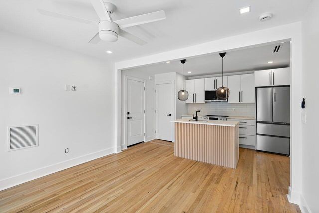 401 NE 2nd Avenue 4, Delray Beach, FL 33444