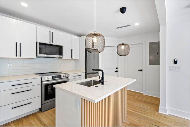 401 NE 2nd Avenue 4, Delray Beach, FL 33444