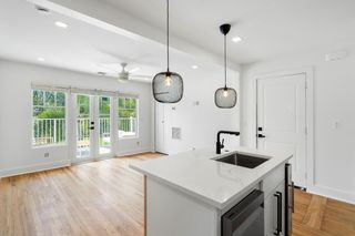 401 NE 2nd Avenue 4, Delray Beach, FL 33444