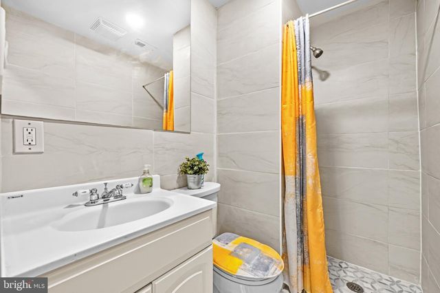 3007 ELMWOOD DR, Alexandria, VA 22303