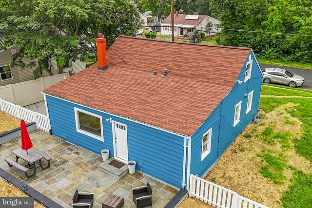 3007 ELMWOOD DR, Alexandria, VA 22303