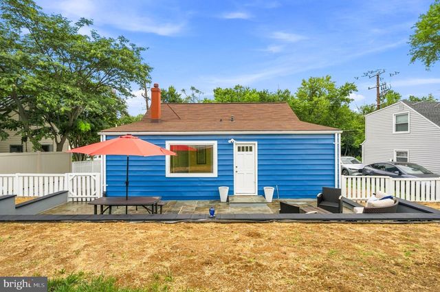 3007 ELMWOOD DR, Alexandria, VA 22303