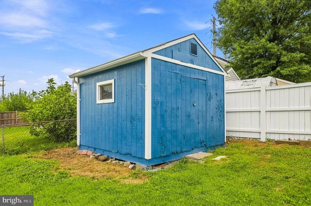3007 ELMWOOD DR, Alexandria, VA 22303