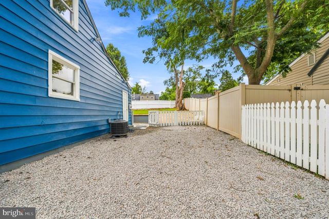 3007 ELMWOOD DR, Alexandria, VA 22303