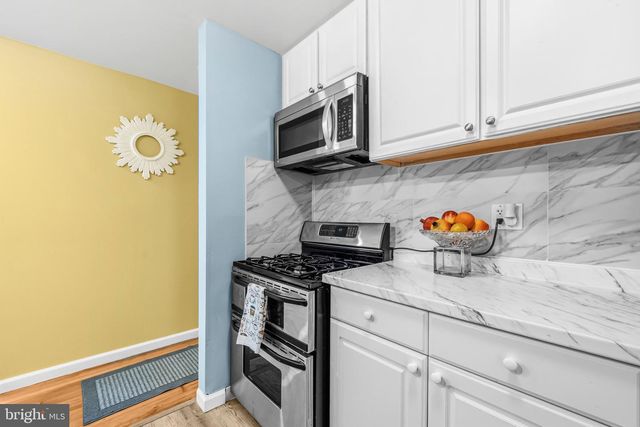 3007 ELMWOOD DR, Alexandria, VA 22303