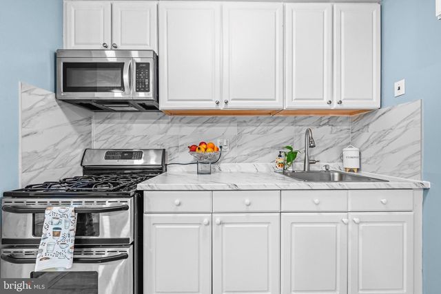 3007 ELMWOOD DR, Alexandria, VA 22303