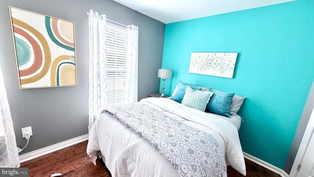 5 STRICKLAND CT, Newark, DE 19702