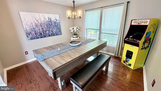 5 STRICKLAND CT, Newark, DE 19702