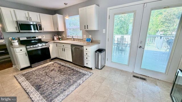 5 STRICKLAND CT, Newark, DE 19702