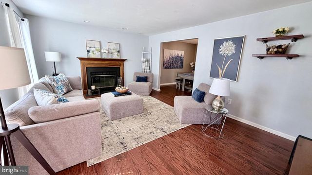 5 STRICKLAND CT, Newark, DE 19702