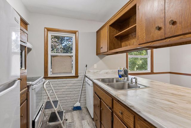 408 117th Avenue NW, Coon Rapids, MN 55448