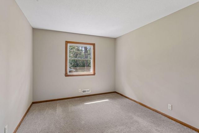 408 117th Avenue NW, Coon Rapids, MN 55448
