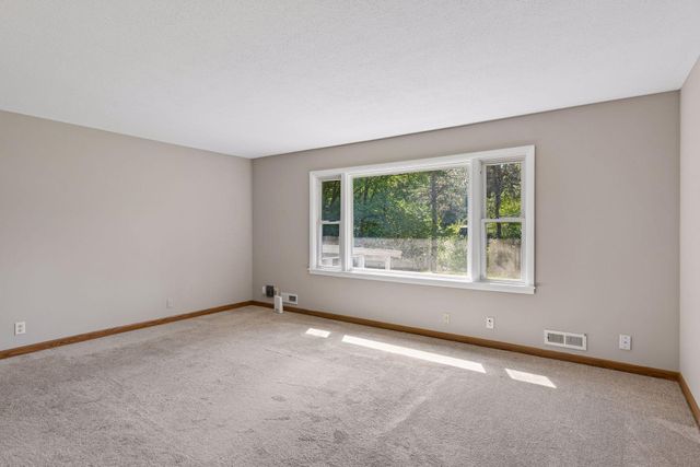 408 117th Avenue NW, Coon Rapids, MN 55448