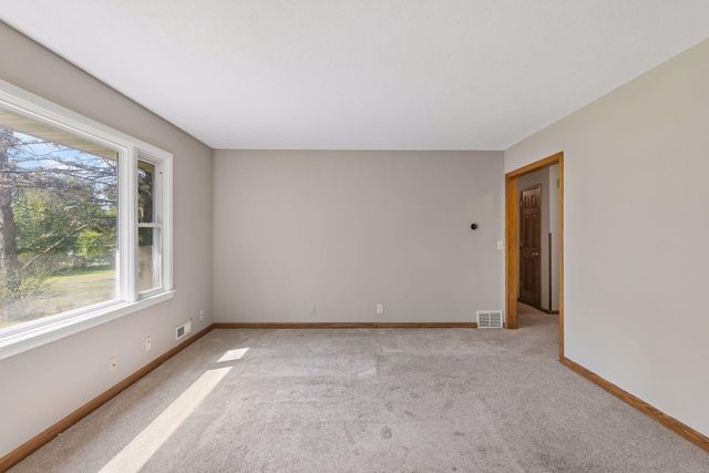408 117th Avenue NW, Coon Rapids, MN 55448
