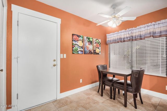 9823 W TOPEKA Drive, Peoria, AZ 85382