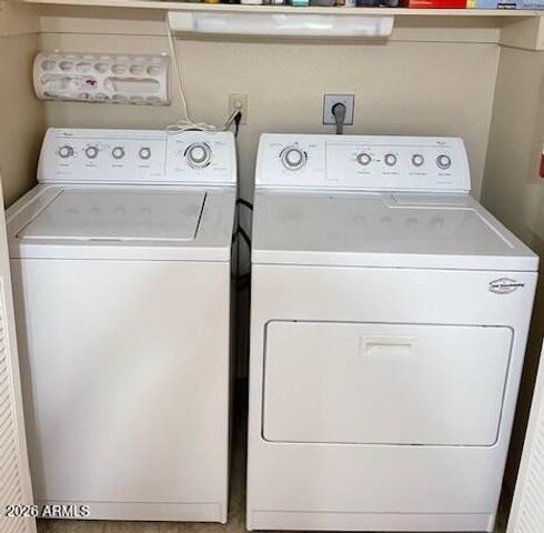 9823 W TOPEKA Drive, Peoria, AZ 85382