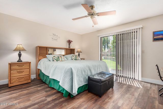 9823 W TOPEKA Drive, Peoria, AZ 85382