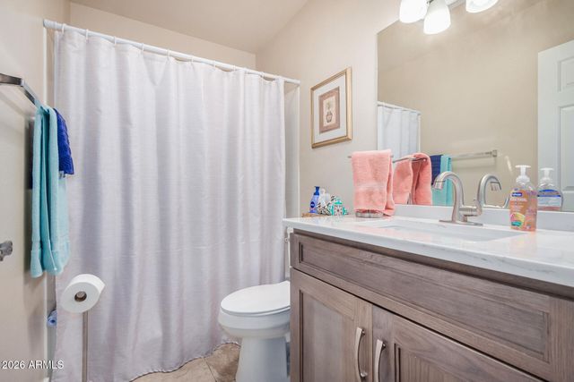 9823 W TOPEKA Drive, Peoria, AZ 85382