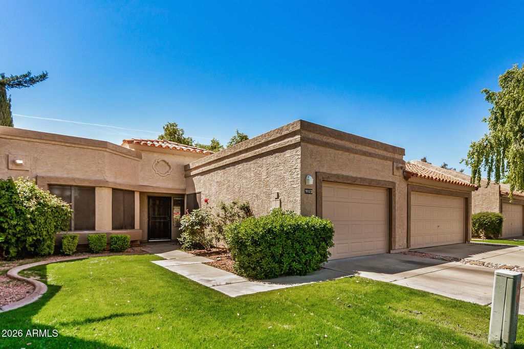 9823 W TOPEKA Drive, Peoria, AZ 85382