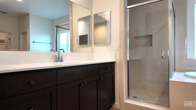 12804 Petaluma Court, Bakersfield, CA 93311