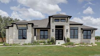 451 FALCON CV, Castroville, TX 78009