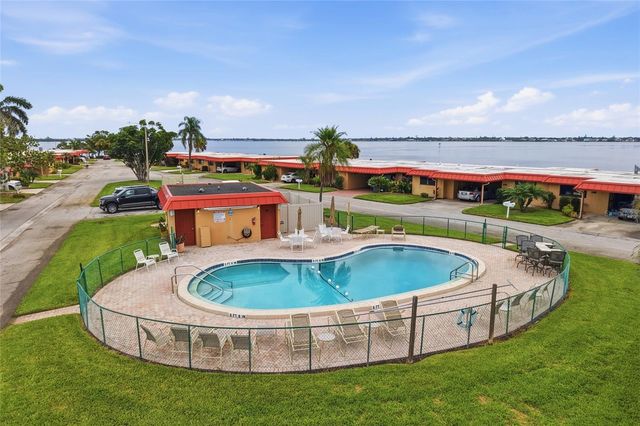 3844 CATALINA DRIVE 3844, Bradenton, FL 34210