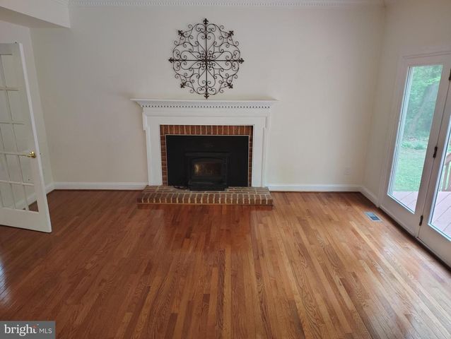 1711 RITCHIE HWY, Annapolis, MD 21409